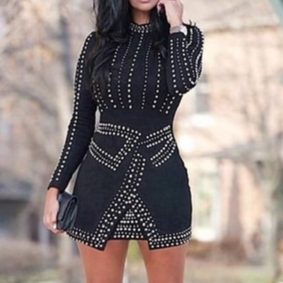 Gorgeous Dress with Pearls - Picture 1 of 5